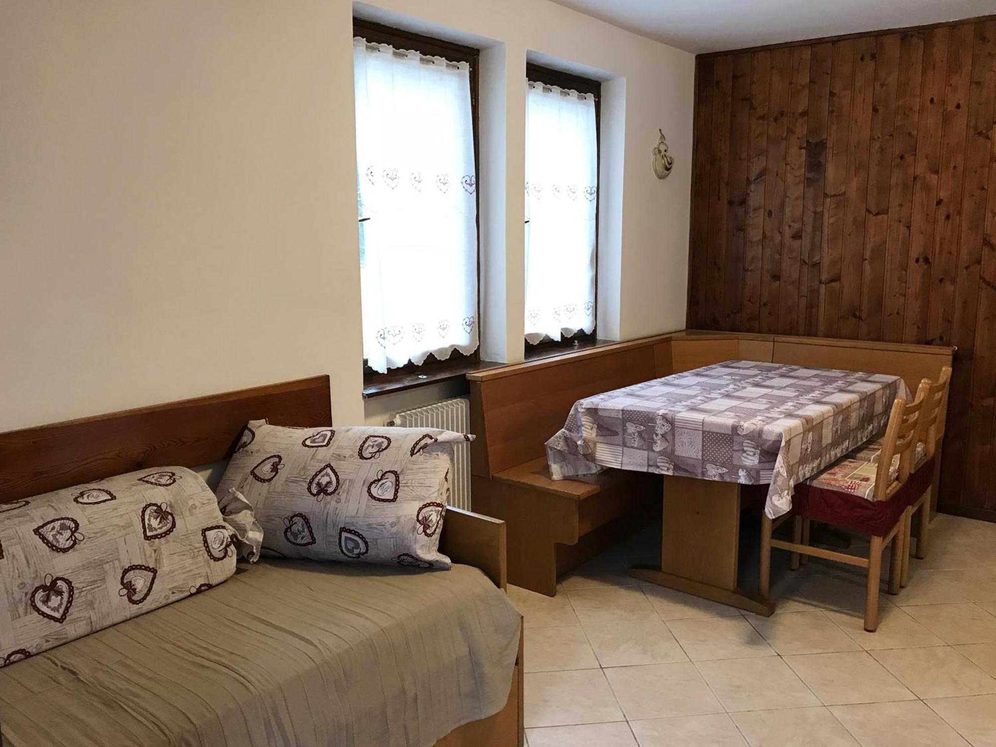 La Pineta - Appartamenti In Villetta Pinzolo Exteriör bild